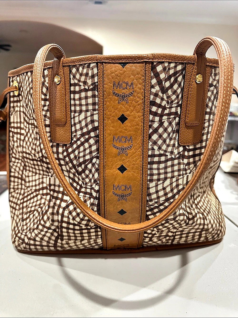 MCM Stark Visetos Shopper Tote Brown & Cream - Picture 1 of 7